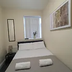 Three Bed Apartment 5 Minutes From City Centre