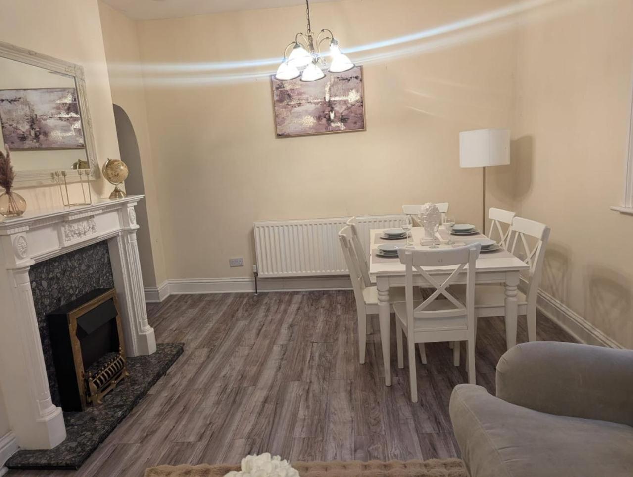 Apartment Three Bed 5 Minutes From Centre Newcastle upon Tyne